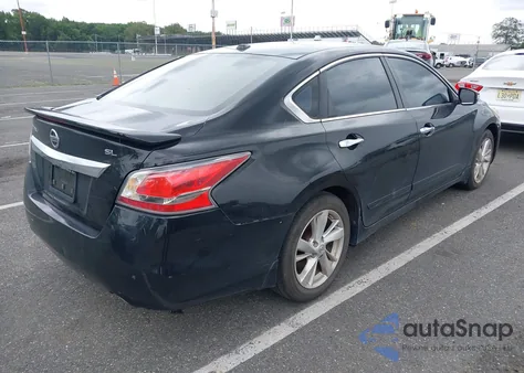 2015 Nissan Altima 2.5/S/Sv/Sl z USA, uszkodzony, nr VIN 1N4AL3AP3FN868567